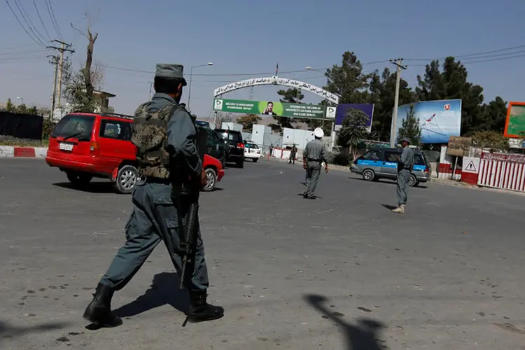 Aeroporto de Cabul, no Afeganistão (Mohammad Ismail/Reuters)