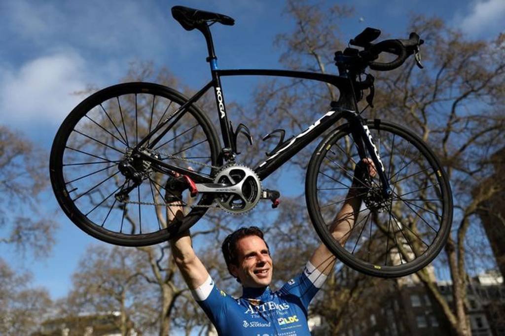 Mark Beaumont: "É literalmente sobre pedalar para o próximo horizonte" (Neil Hall/Reuters)