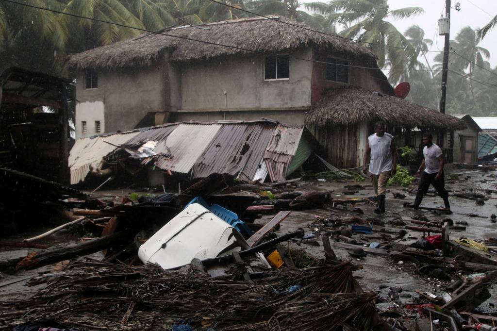 República Dominicana tem mais de 8,8 mil casas inundadas