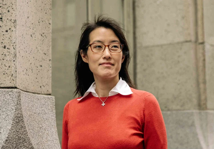 Ellen Pao: acreditando na meritocracia, ela pensou que poderia se livrar da desigualdade trabalhando duas vezes mais (Brian Flaherty/The New York Times)