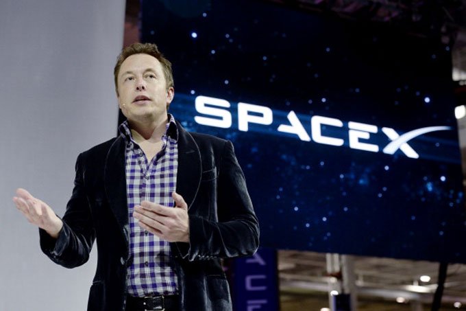 Projeto de Musk para cinturão de satélites encontra obstáculos