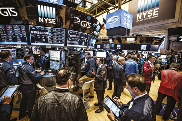 Bolsa de Nova York: o índice Dow Jones subiu 0,25%, o S&P 500 ganhou 0,41% e índice Nasdaq avançou 0,63% nesta quarta (16) (Michael Nagle/Getty Images)