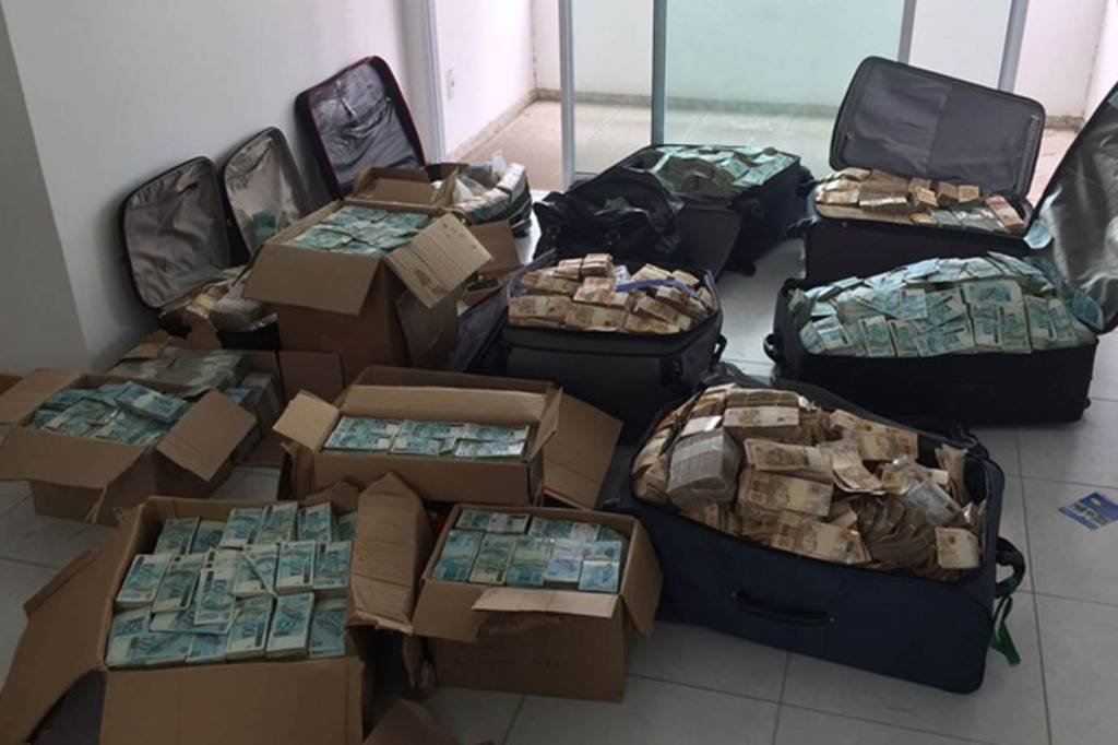 Bunker de dinheiro: foram encontrados R$ 51 milhões em apartamento ligado ao ex-ministro (Polícia Federal/Divulgação)