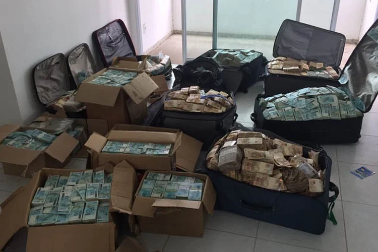 Bunker: o apartamento em Salvador aonde foram encontrados os R$ 51 milhões pertence ao empresário Silvio Antonio Cabral Silveira (Polícia Federal/Divulgação)