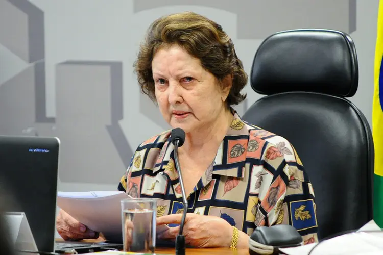 Senadora Maria do Carmo Alves (DEM-SE), autora da proposta que permite demitir funcionários públicos concursados (Geraldo Magela/Agência Senado)