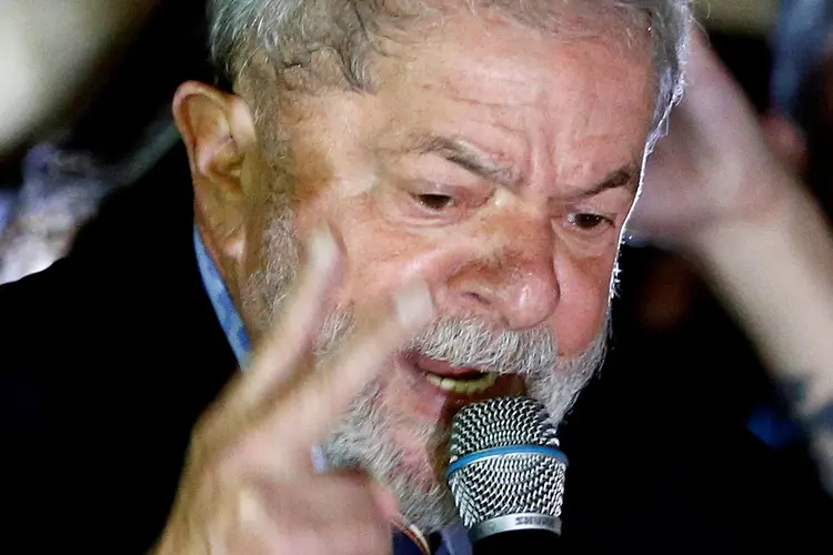 Lula: para o ex-presidente, falta "grandeza" a seus acusadores para admitir que estão errados (Rodolfo Buhrer/Reuters)