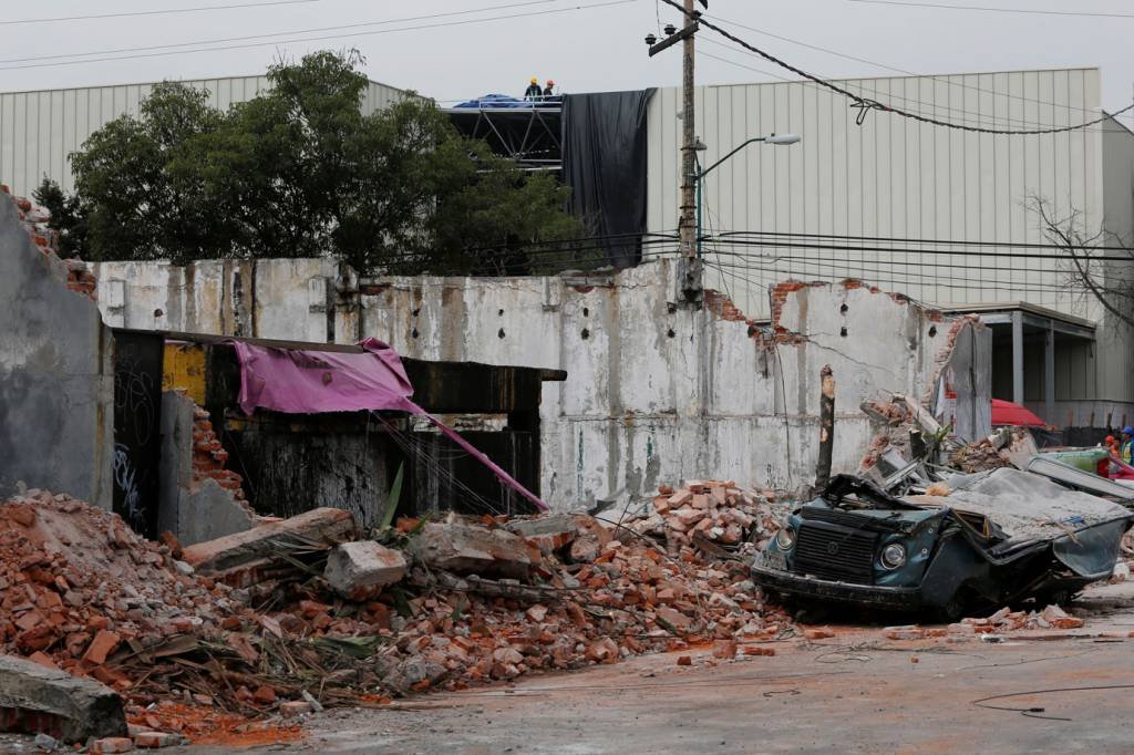 Sobe para 90 número de mortos devido a terremoto no México