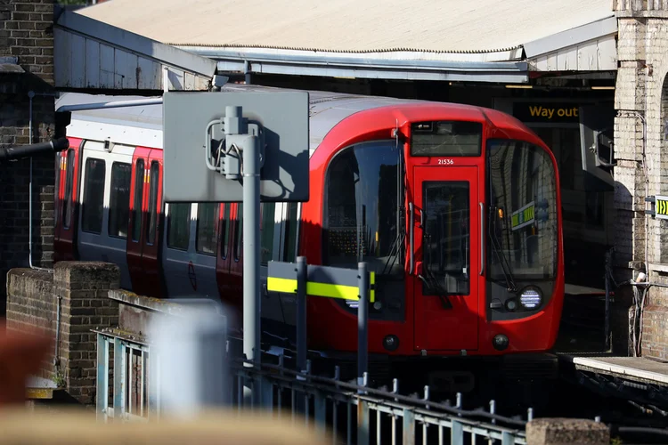 Londres: 22 pessoas ficaram feridas após a explosão (Hannah McKay/Reuters)