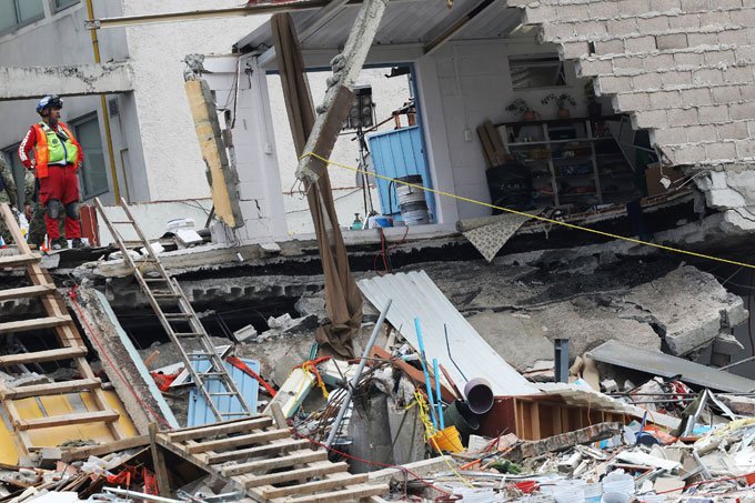 Cidade do México tenta se reconstruir após terremoto