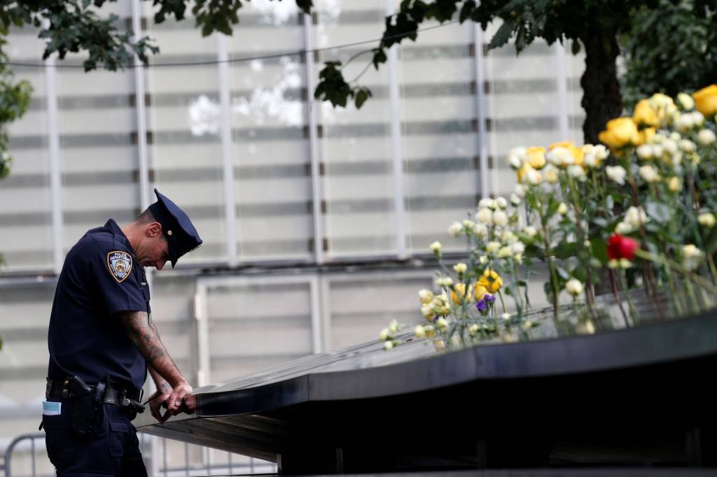 NY realiza ato em homenagem às vítimas dos atentados de 11/9