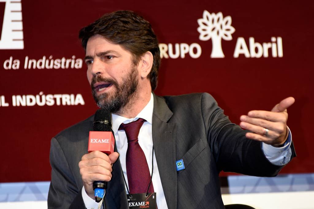 Sennes: "Preso ou não, Lula vai influenciar eleições de 2018"