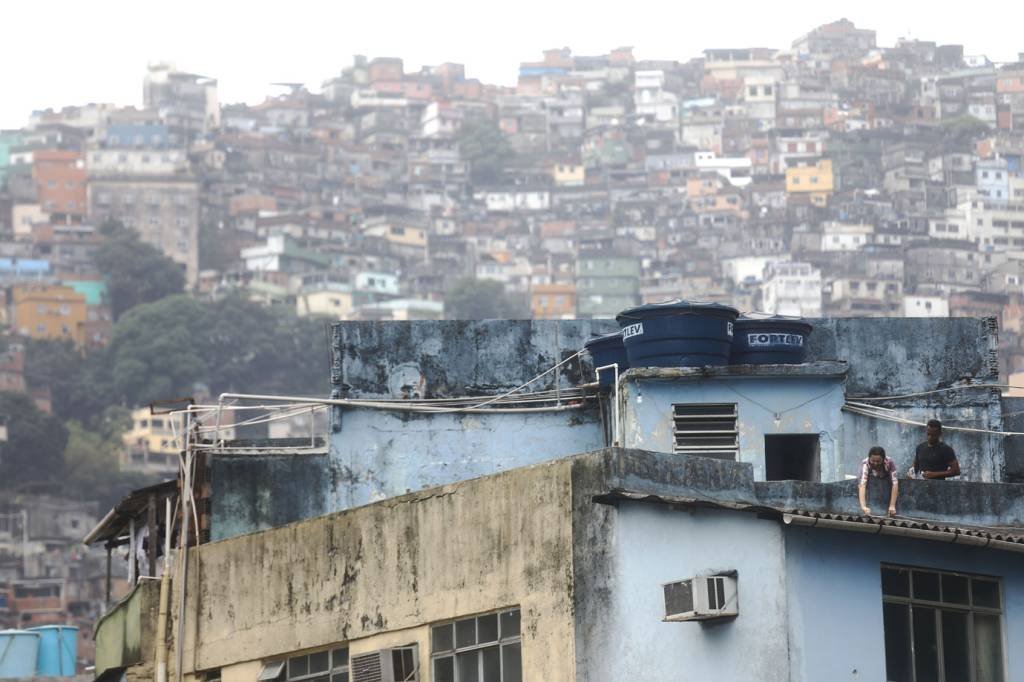 Rocinha: moradores da comunidade carioca se sentem apreensivos diante da instabilidade no comando do tráfico de drogas na favela (Mario Tama/Getty Images)