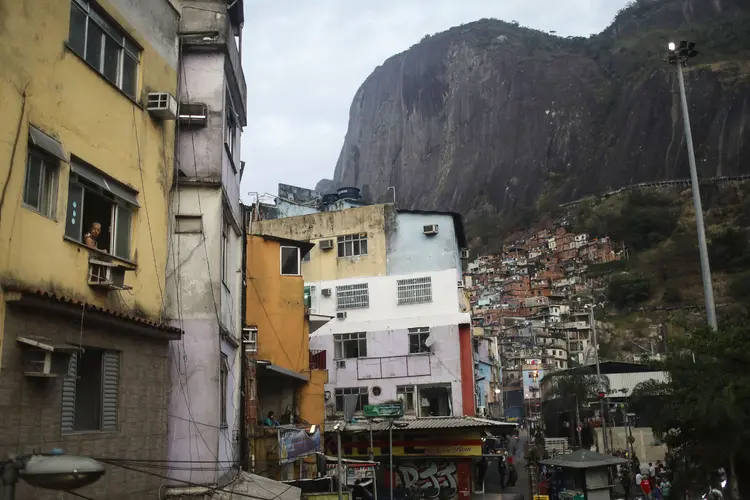 Rocinha: Rogério Avelino da Silva, o Rogério 157, está foragido (Mario Tama/Getty Images)