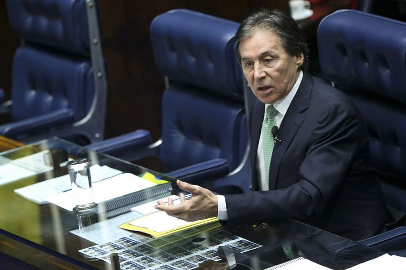Eunício tentará aprovar MP do Refis para desobstruir Senado