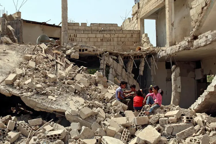 Ataques aéreos na Síria (Alaa al-Faqir/Reuters)