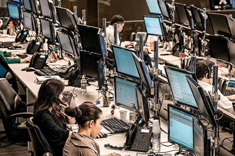 SEDE DA BM&amp;F BOVESPA: bolsa bateu recorde na manhã desta segunda-feira / Germano Lüders/ Revista EXAME)