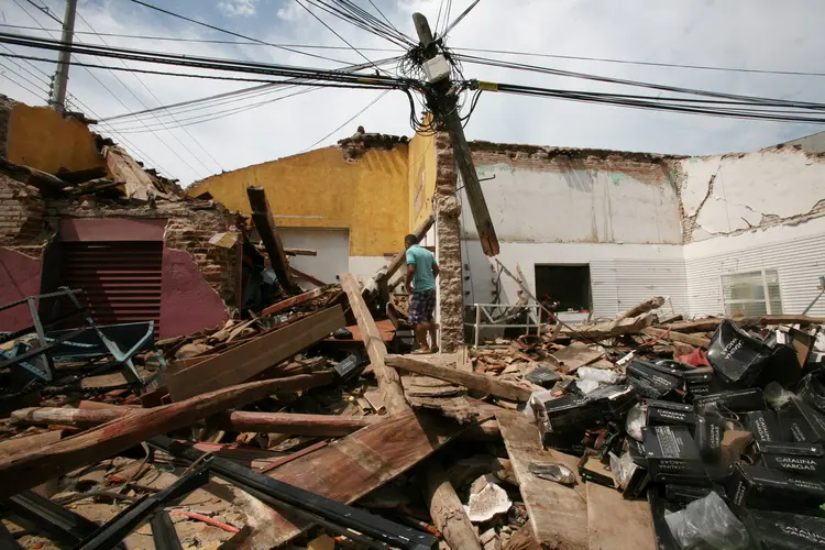 Terremoto: o furacão Katia também assolou o Estado de Veracruz, no Golfo do México, neste final de semana (Jorge Luis Plata/Reuters)