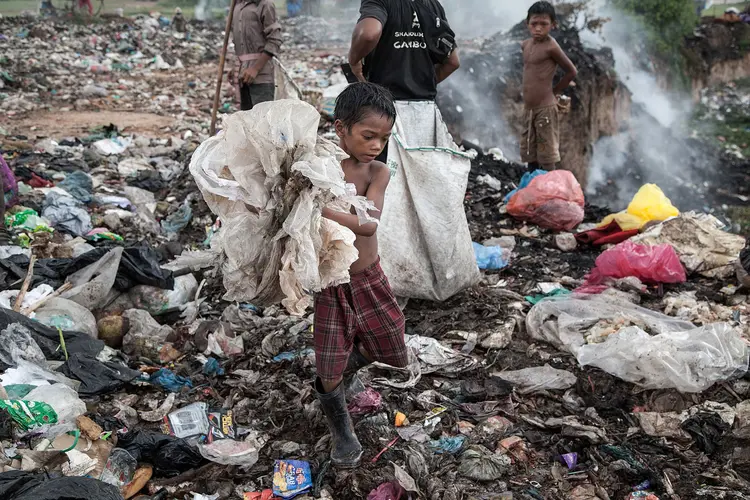 Trabalho infantil: os ramos que mais exploram mão de obra infantil são agricultura, serviços e indústrias (Omar Havana/Stringer/Getty Images)