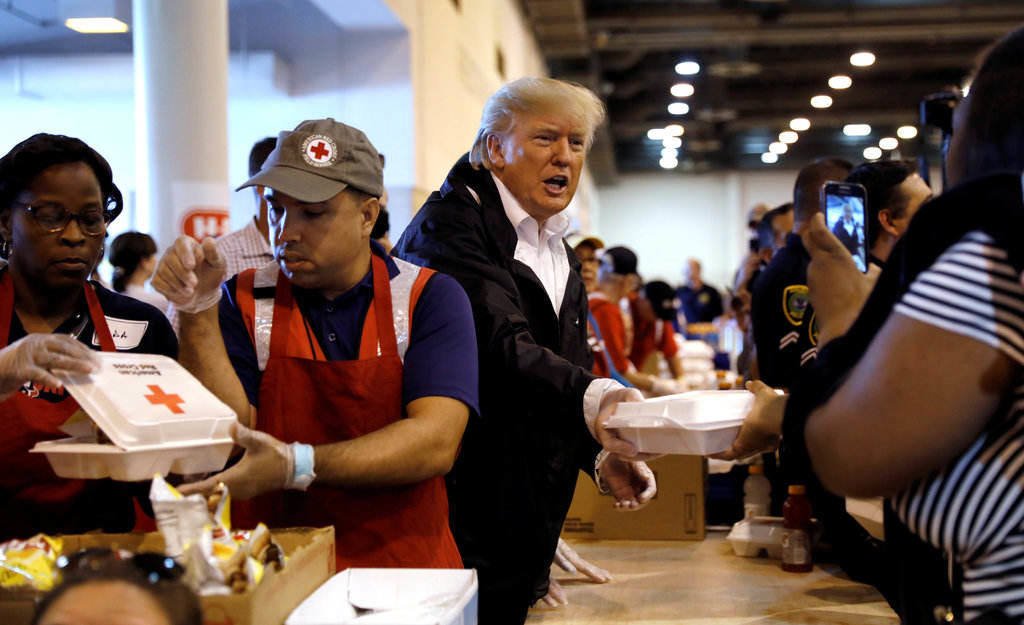 Trump volta à Flórida para analisar desastres de furacão Irma