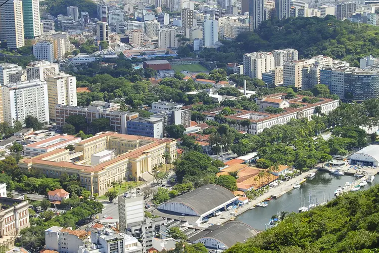 Uma explosão em um laboratório no prédio da Metalurgia da COPPE/UFRJ deixou três pessoas feridas (Photon-Photos/Thinkstock)