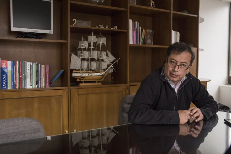 Gustavo Petro: ele disputa o primeiro lugar com dois candidatos defensores dos negócios (Nicolo Filippo Rosso/Bloomberg)