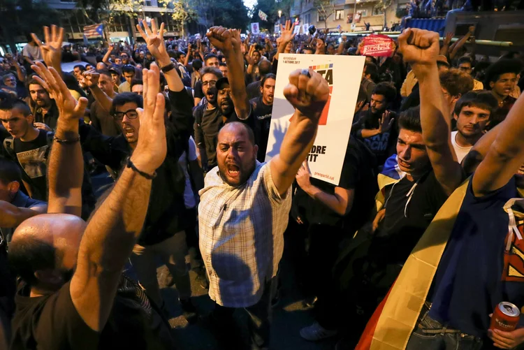 Catalunha: a legenda anticapitalista e separatista convocou protestos, a partir desta quinta-feira (Albert Gea/Reuters)