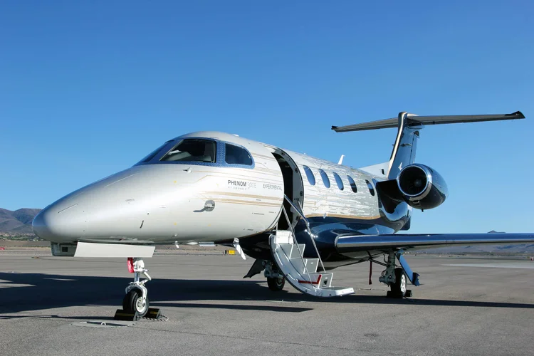 Phenom 300E: a renovação vai elevar o preço de tabela do avião de 8,995 milhões para 9,45 milhões de dólares (Embraer SA/Reuters)