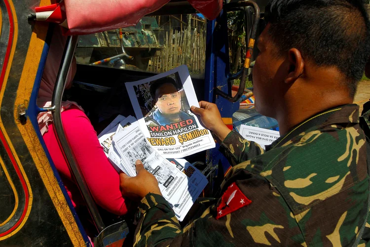 Isnilon Hapilon: o FBI oferecia uma recompensa de US$ 5 milhões pela captura de Hapilon (Marconi B. Navales/File Photo/Reuters)