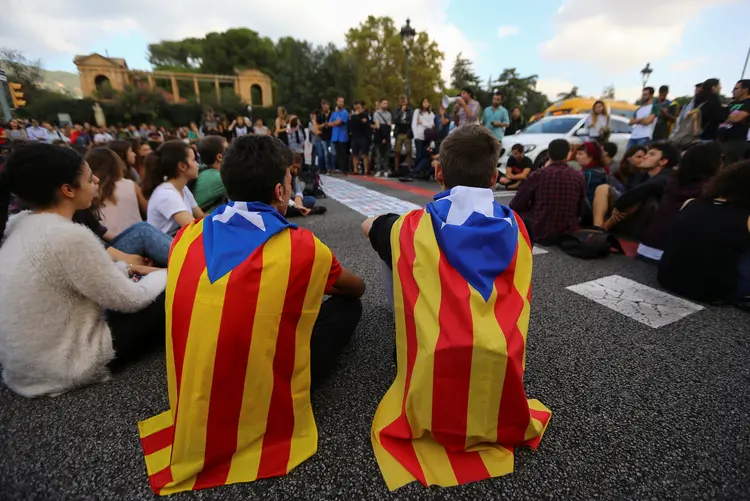 Catalunha: o prazo para que o governo catalão esclareça suas intenções expira nesta quinta-feira, às 10h (Ivan Alvarado/Reuters)