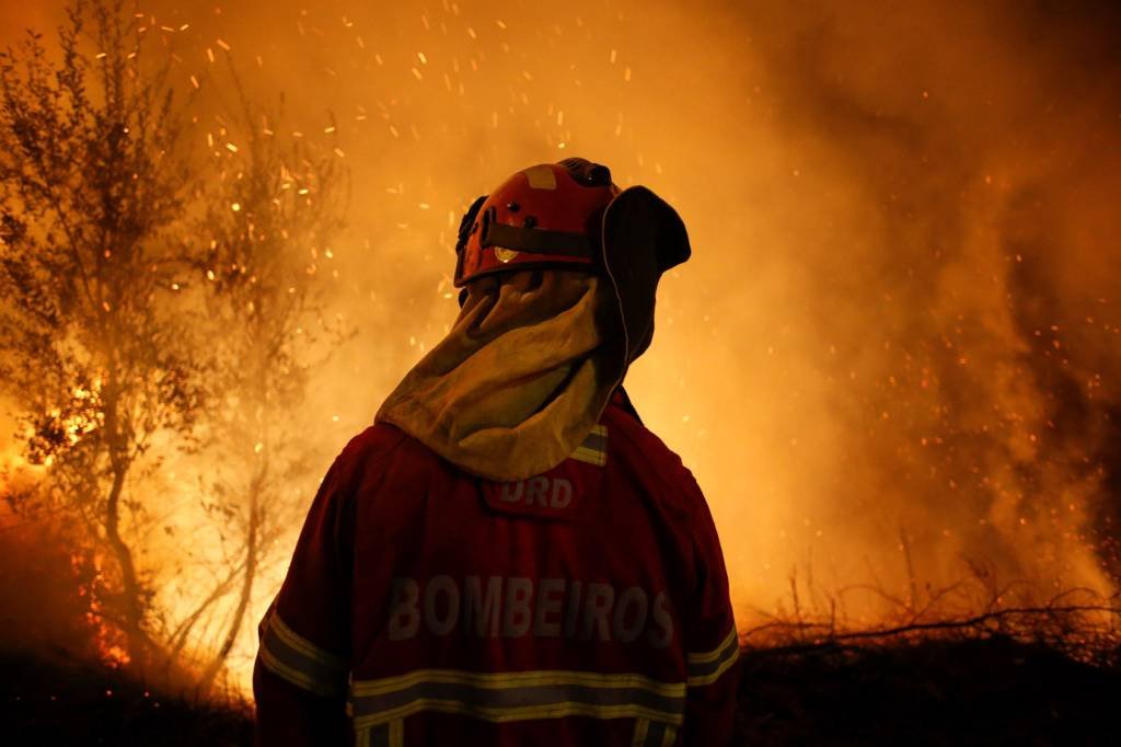 Ministra do Interior de Portugal renuncia após incêndios letais