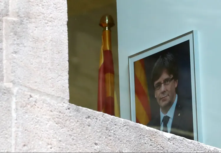 Catalunha: o parlamento catalão declarou, na sexta passada, um "Estado independente em forma de república" (Yves Herman/Reuters)