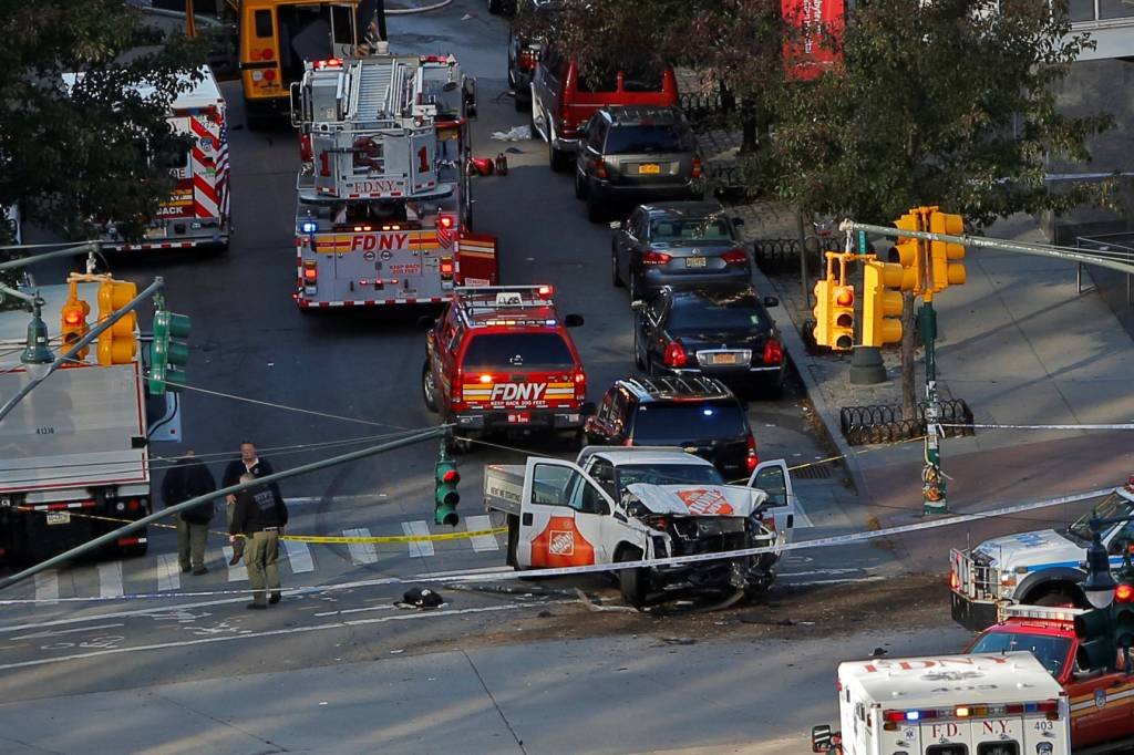 Ataque em ciclovia de Nova York deixa 8 mortos e feridos