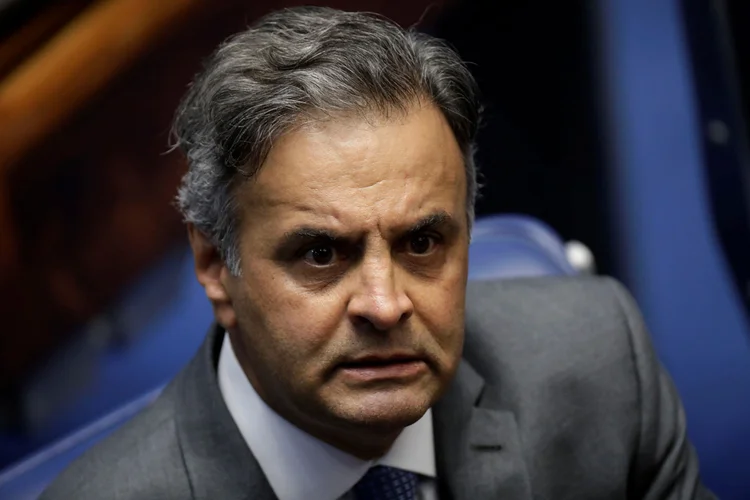 Aécio: senador declarou a jornalistas que "ninguém transformado em réu é considerado culpado a priori", principalmente por causa de "fragilidades das investigações" (Ueslei Marcelino/Reuters/Reuters)