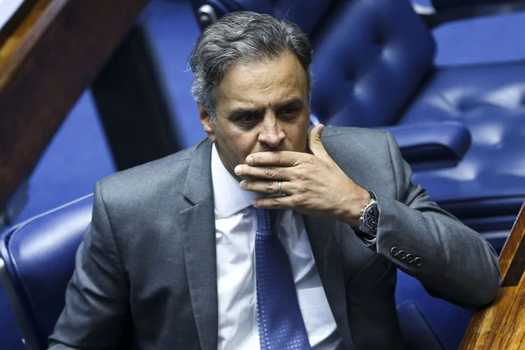 Aécio Neves: após os exames, o senador foi liberado e permaneceu o restante da manhã em casa (Marcelo Camargo/Agência Brasil/Agência Brasil)