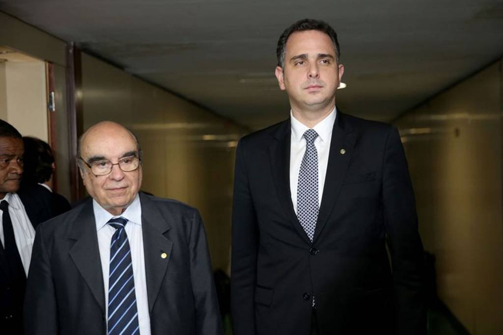 Presidente da CCJ lamenta decisão do PSDB de destituir Bonifácio