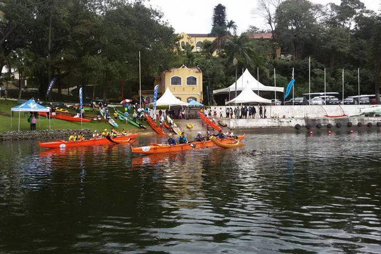 Canal de Bertioga (Brucutus Canoagem/Facebook/Divulgação)