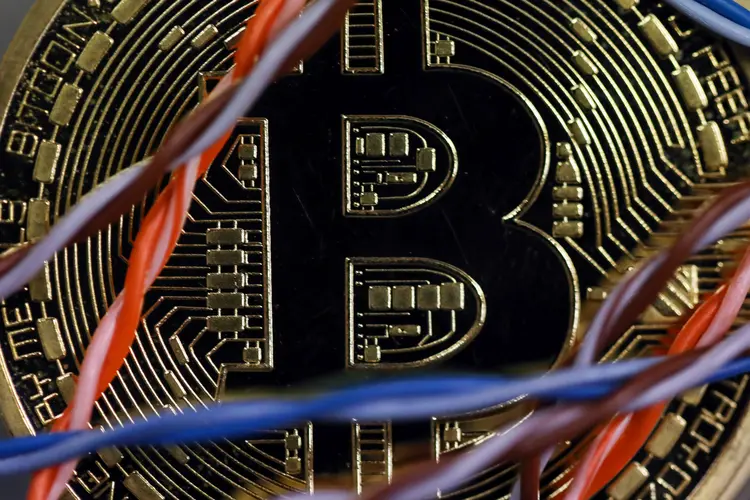 Bitcoin: autoridades da Coreia do Sul estão inspecionando seis bancos locais que oferecem contas de moedas digitais (Chris Ratcliffe/Bloomberg)