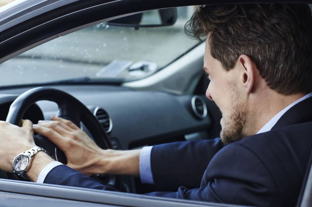 Nem adianta buzinar porque o robô ao volante não escuta