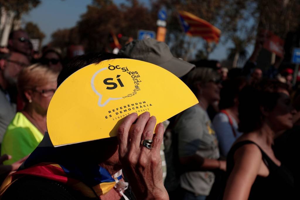 Maioria dos catalães apoia novas eleições na região, diz pesquisa