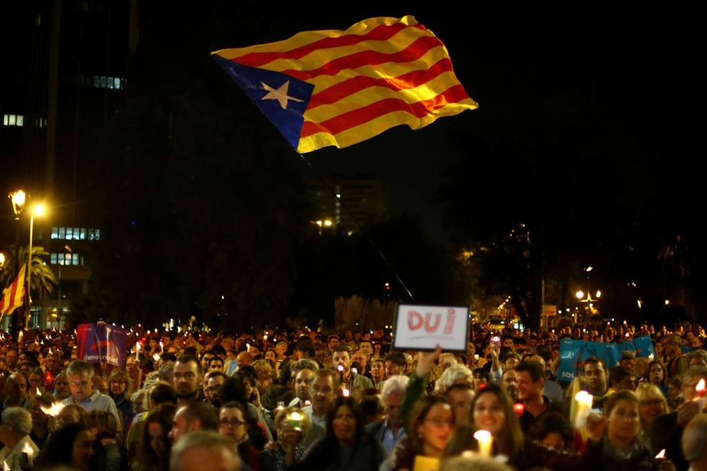 Anistia Internacional pede libertação de separatistas catalães