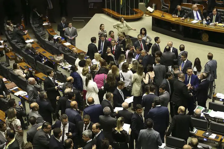Câmara: a emenda foi aprovada em votação simbólica (Valter Campanato/Agência Brasil)