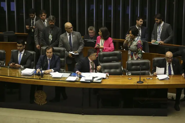 Câmara: para Aguinaldo Ribeiro, a tática da oposição de obstruir a votação fortaleceu o governo (José Cruz/Agência Brasil/Agência Brasil)