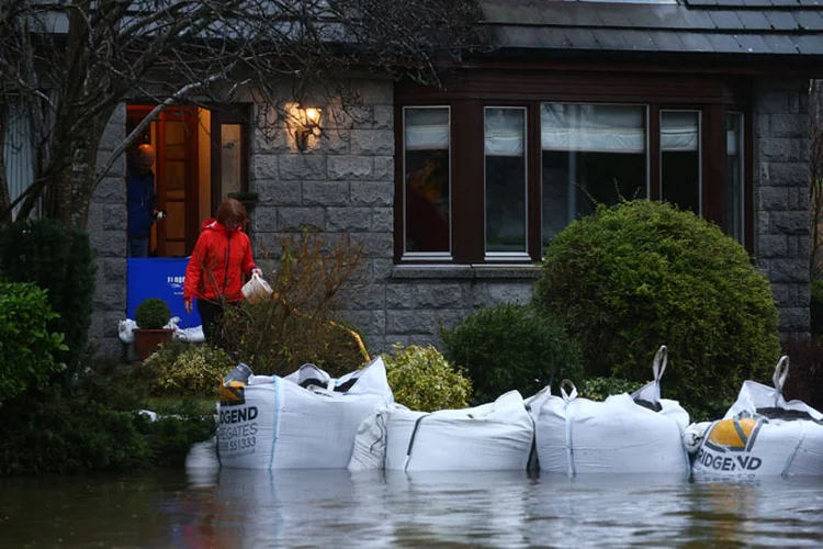 Chuva na Escócia (Mark Runnacles/Getty Images)