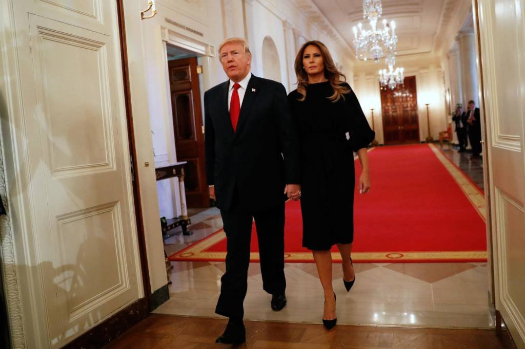 Trump e Melania: alguns acreditam que a primeira-dama busca apenas se opor às posições polêmicas do marido e ressaltar aquilo que ela não aprova (Kevin Lamarque/Reuters)