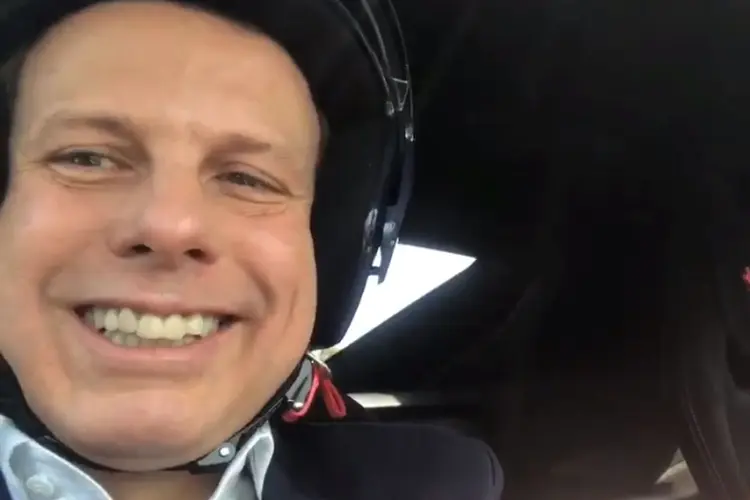 Doria: o prefeito garantiu que a venda do circuito não afetará a realização do GP do Brasil nos próximos anos (Facebook/Página João Doria/Reprodução)