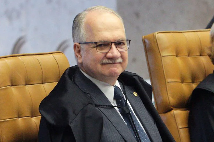 Fachin: a continuidade das investigações sobre quem não tem foro privilegiado, determinada pelo magistrado, gera "risco de ocorrer colheita de prova sem a participação" das defesas (Rosinei Coutinho/SCO/STF/Agência Brasil)