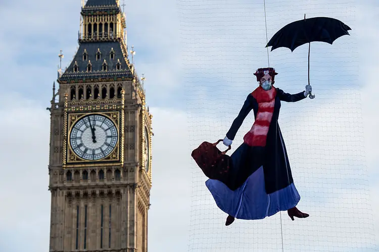 Londres: Ativistas do Greenpeace fizeram ato contra poluição excessiva do ar na capital inglesa, em janeiro deste ano (Chris J Ratcliffe/Getty Images)
