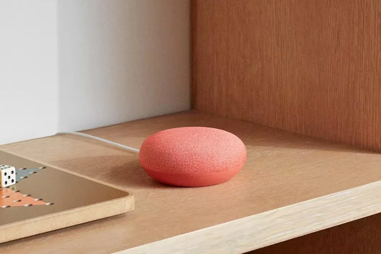 Google Home Mini: Samsung deve lançar concorrente neste mercado (Google/Divulgação)