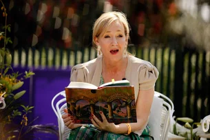 Autora de Harry Potter, J.K. Rowling volta a ser bilionária após uma década