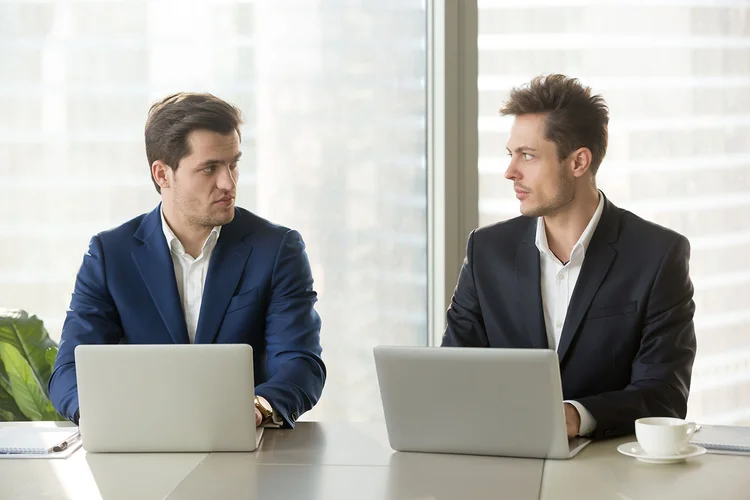 Ambiente de trabalho: embora tendência seja pegar leve com funcionário esgotado, gestores correm risco de criar precedentes perigosos (Foto/Thinkstock)